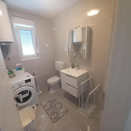 Dina Apartament